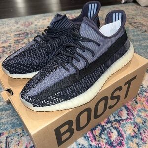 YEEZY BOOST 350 V2 (brand new)